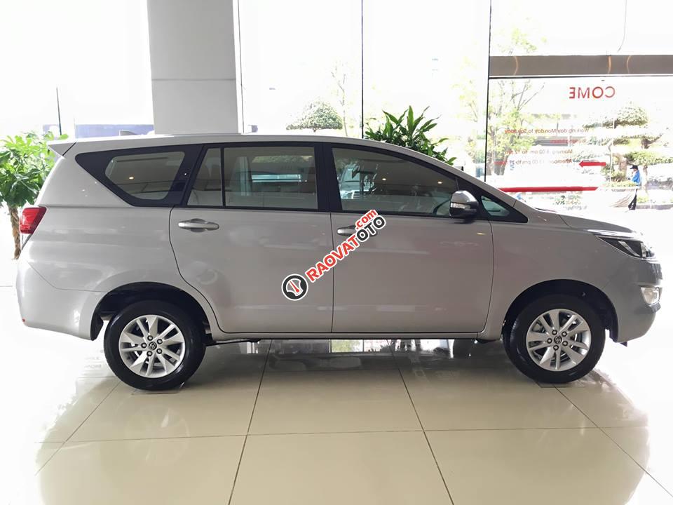 Toyota Innova E đời 2017, giảm giá cực sâu, tặng thêm gói phụ kiện, hỗ trợ mua xe trả góp-11