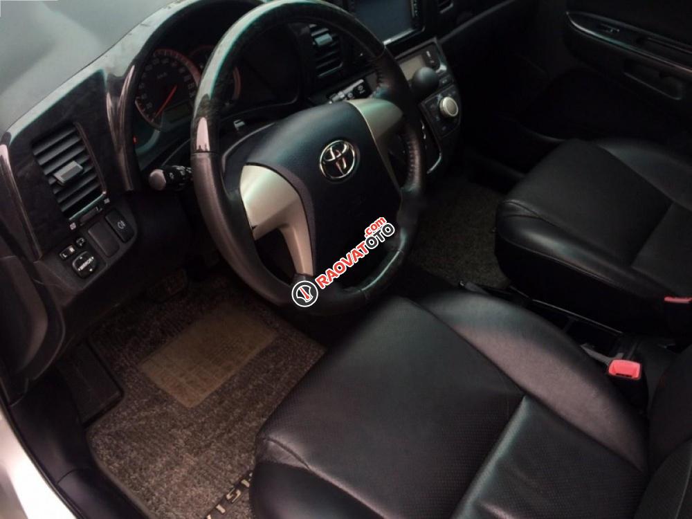 Cần bán xe Toyota Wish 2009, màu bạc, nhập khẩu nguyên chiếc-3
