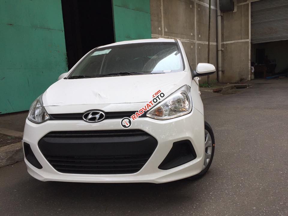 Hyundai Đà Nẵng cần bán Hyundai i10 đời 2018, chạy dịch vụ, màu trắng, nhập khẩu, 310 triệu. LH 0905976950-6