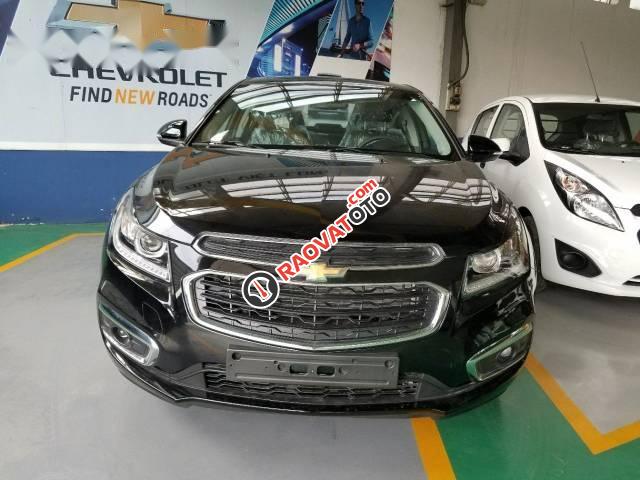 Bán Chevrolet Cruze năm 2017, xe mới, màu đen-0