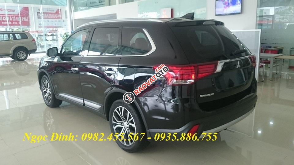 Bán xe Outlander nhập khẩu Đà Nẵng, mua xe Outlander giá tốt Đà Nẵng, giá xe Outlander 2017 Đà Nẵng-2