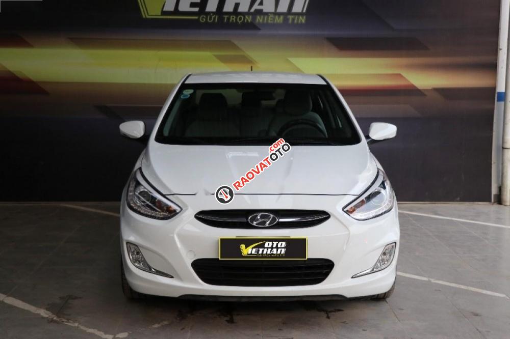 Cần bán lại xe Hyundai Accent 1.4MT sản xuất 2016, màu trắng, xe nhập-0