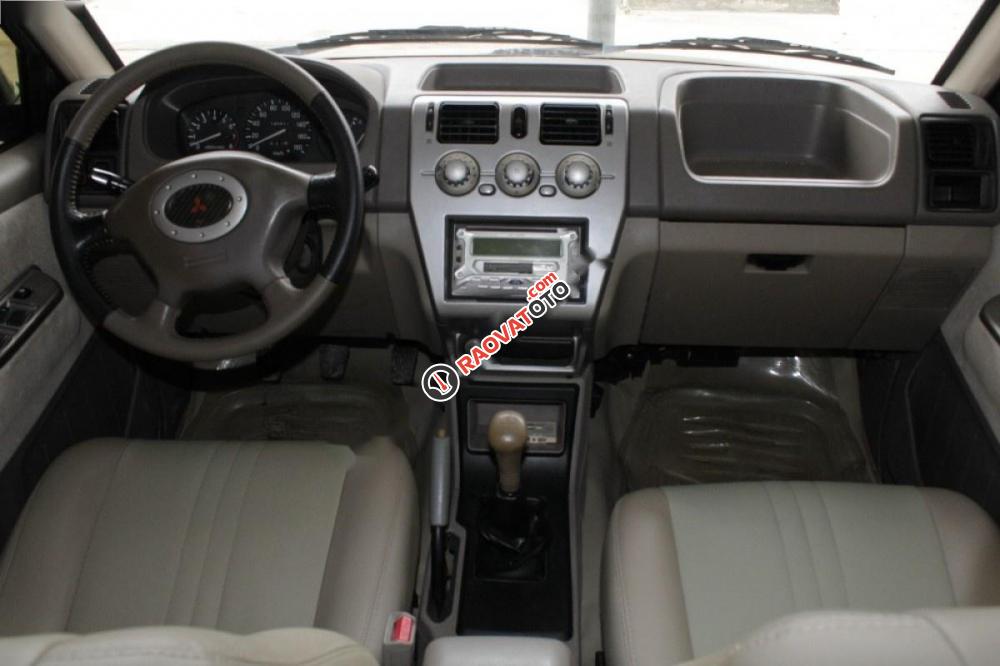Bán Mitsubishi Jolie năm 2004, màu bạc số sàn-1