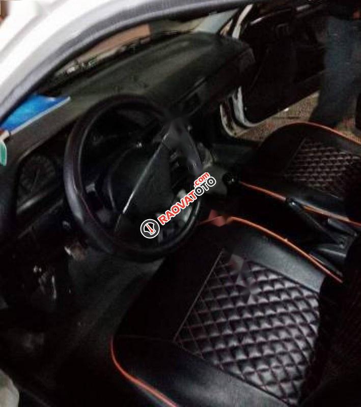 Cần bán xe Mazda 323 đời 1997, màu trắng, nhập khẩu còn mới-3