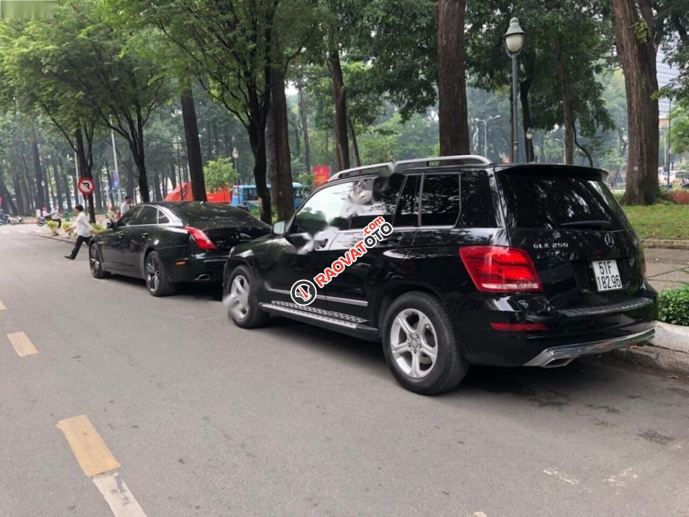 Cần bán Mercedes GLK250 4Matic đời 2015, màu đen chính chủ-3