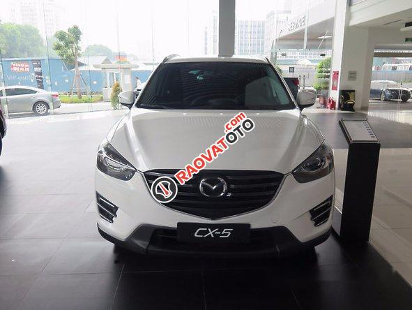 Bán Mazda CX 5 2.0 Facelifl 2WD đời 2017, màu trắng, 802tr-0