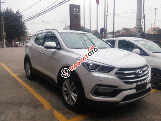 Cần bán xe Hyundai Santa Fe sản xuất 2017, màu trắng-1