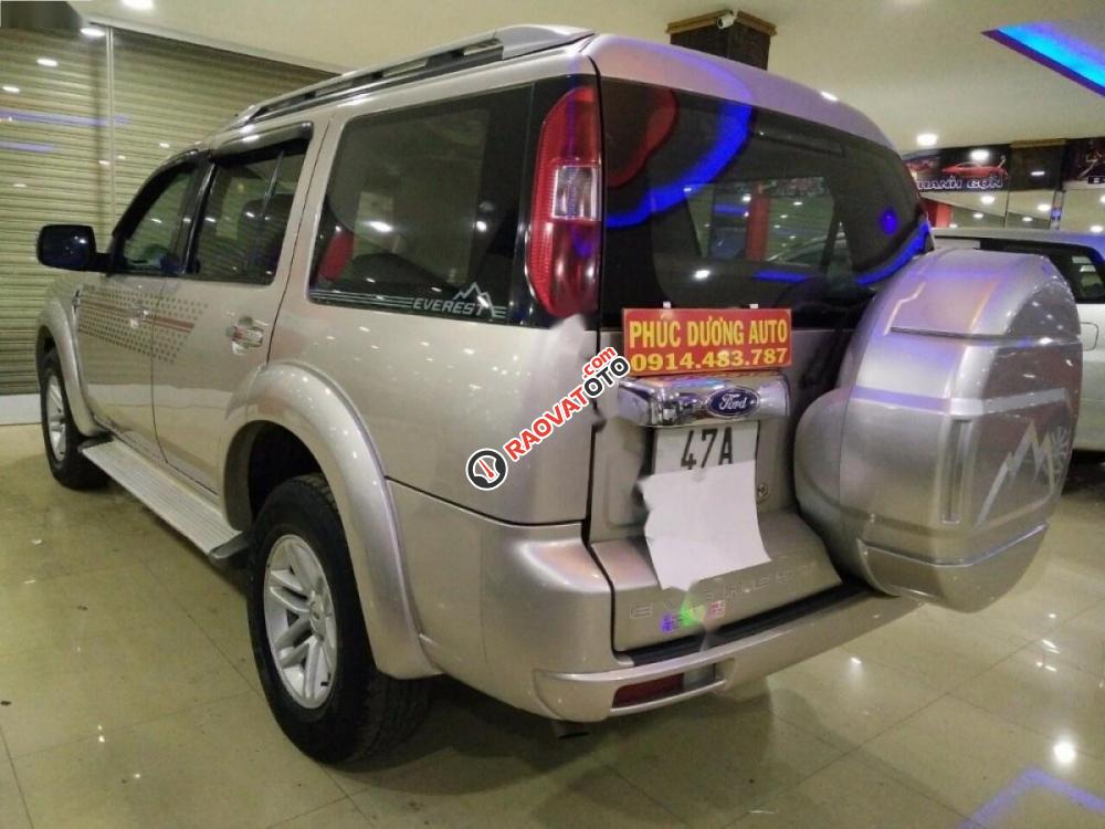 Bán ô tô Ford Everest đời 2010, màu bạc chính chủ, 520 triệu-9