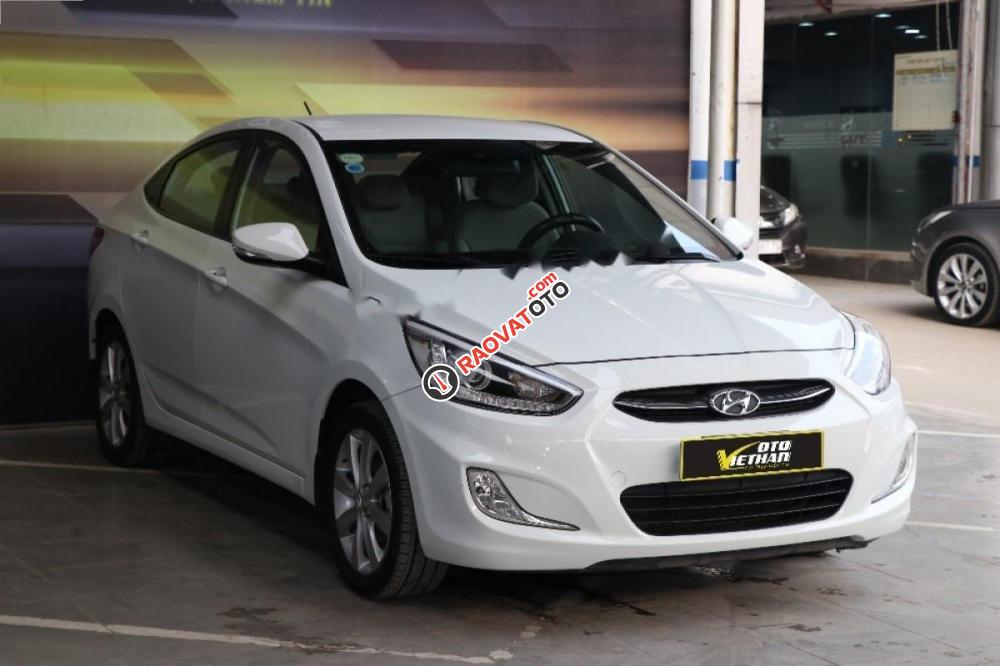 Cần bán lại xe Hyundai Accent 1.4MT sản xuất 2016, màu trắng, xe nhập-7