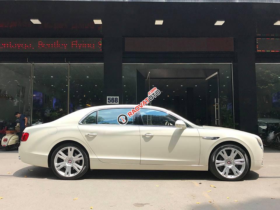 Cần bán xe Bentley Continental Flying Spur 2016, màu trắng, xe nhập-2