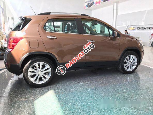 Bán xe Chevrolet Trax đời 2017, màu nâu, giá chỉ 769 triệu-3