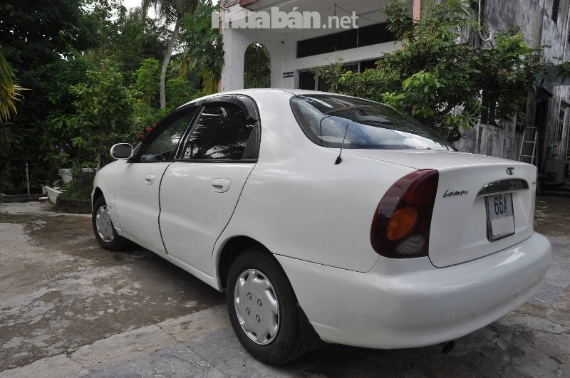 Bán ô tô Daewoo Lanos đời 2001, màu trắng, nhập khẩu, xe gia đình-0