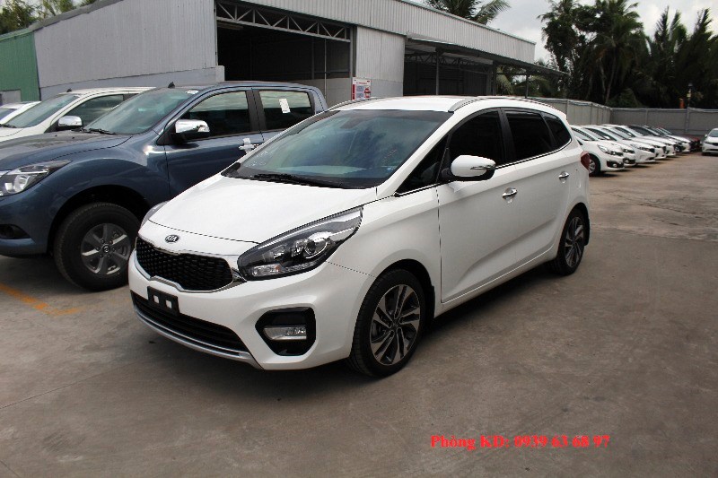 Bán Kia Rondo năm 2017, màu trắng, nhập khẩu, giá tốt-2