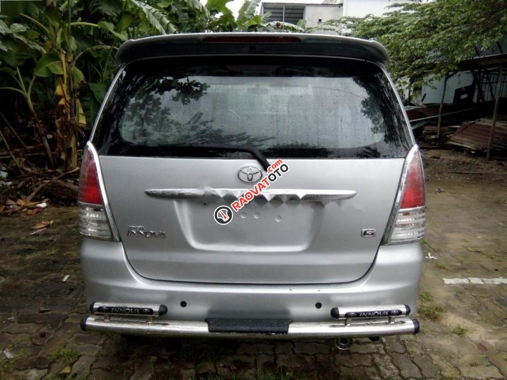 Bán Toyota Innova G 2010, màu bạc-1