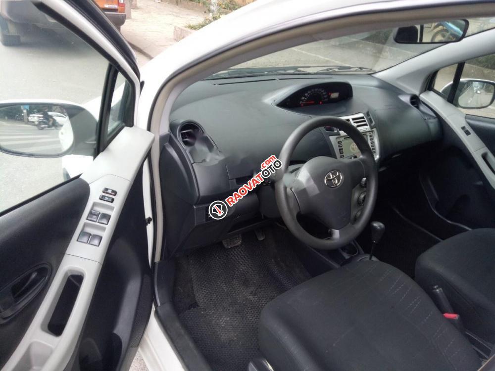 Bán Toyota Yaris 1.3AT đời 2008, màu trắng, nhập khẩu Nhật Bản chính chủ-8