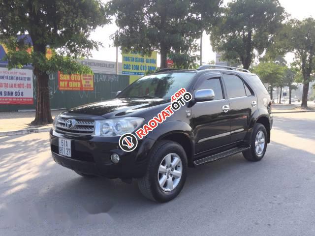 Bán Toyota Fortuner 2.7MT đời 2011, màu đen, giá tốt-1