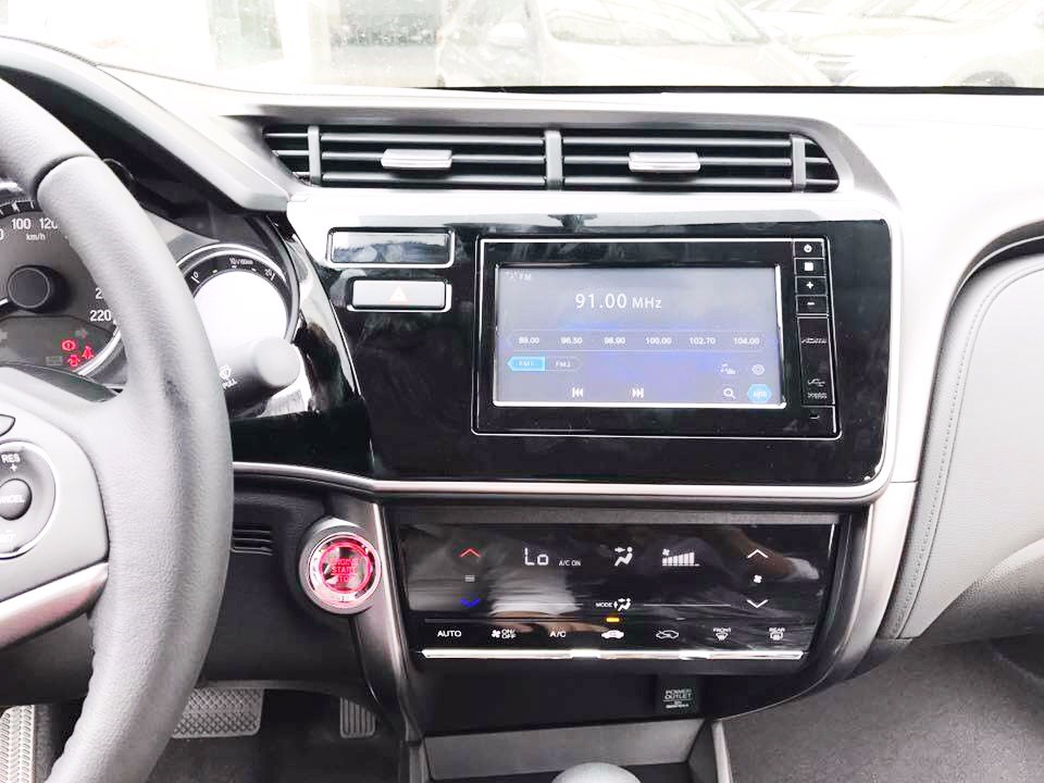 Bán xe Honda City đời 2017, màu trắng, nhập khẩu  -1