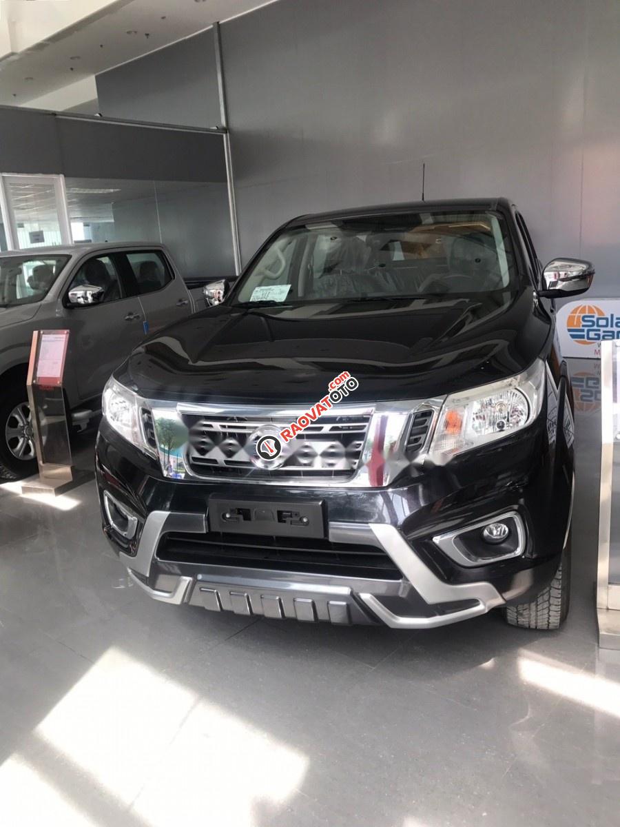 Cần bán xe Nissan Navara năm 2017, màu đen, xe nhập, giá tốt-4