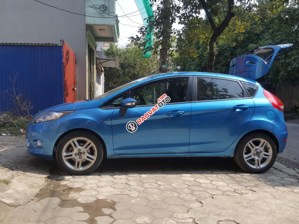 Cần bán lại xe Ford Fiesta 1.6 AT Sport đời 2011, màu xanh lam-5