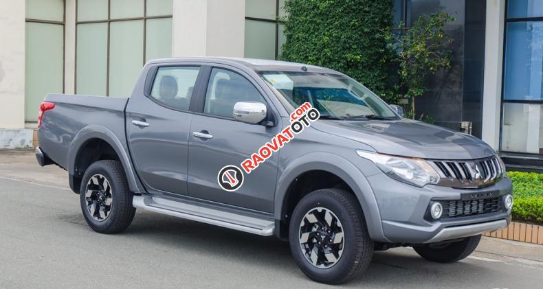 Mitsubishi Triton tưng bừng khuyến mãi khai trương showroom mới tại Quảng Bình-3