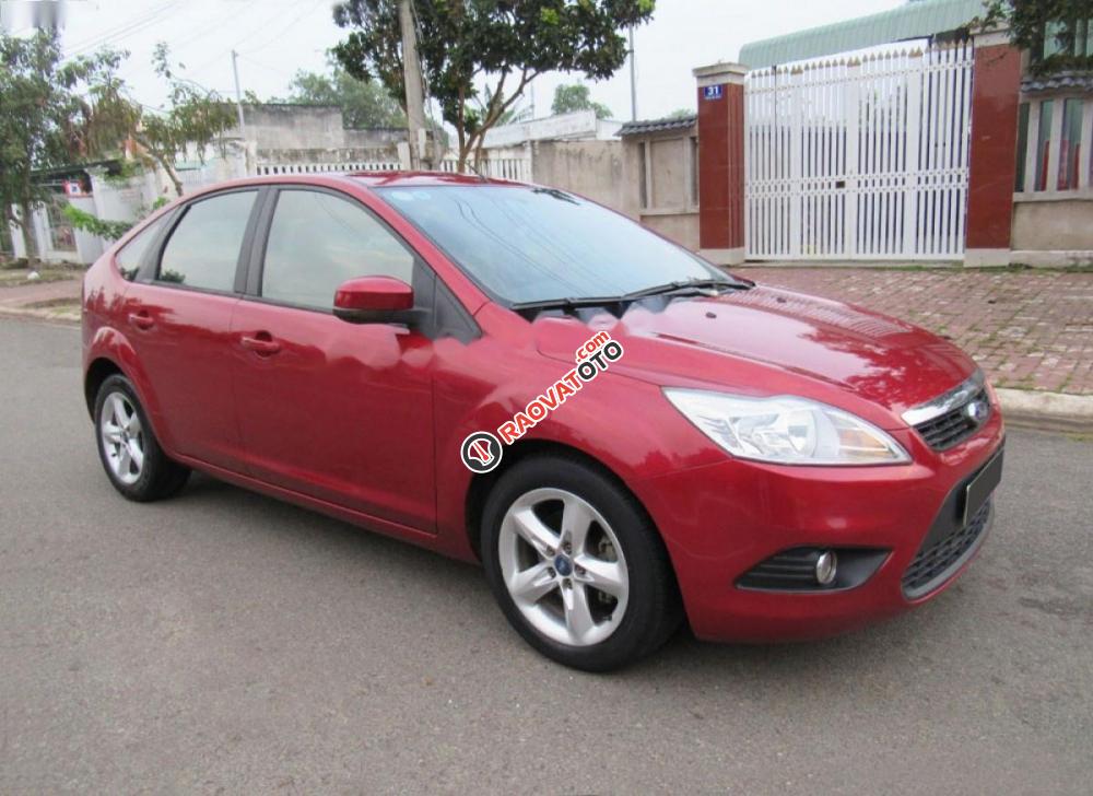 Bán Ford Focus đời 2010, màu đỏ, số tự động, giá 335tr-2