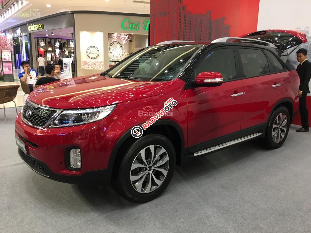 Giá xe Kia Sorento - Kia Sorento đời 2018 màu đỏ - đen, xe giao ngay-2