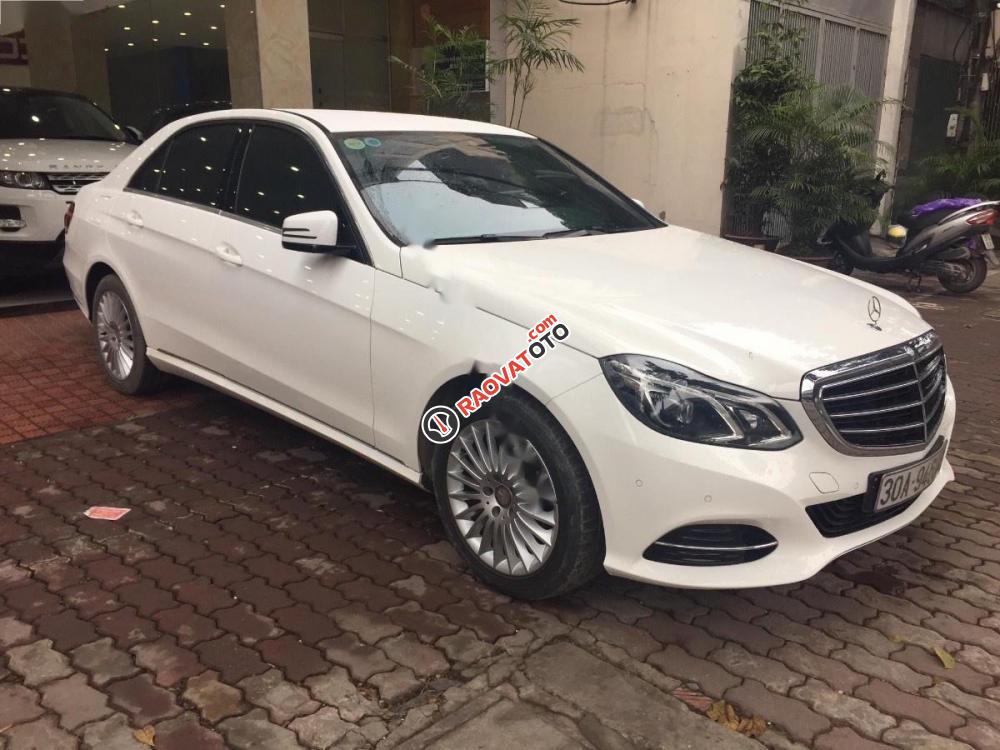 Bán Mercedes E200 đời 2015, màu trắng-1