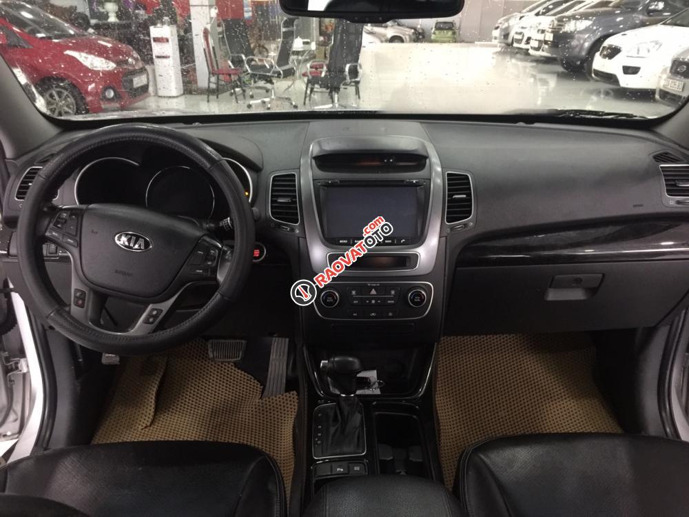 Bán Kia Sorento 2.2AT đời 2014, màu bạc, giá 805tr-4