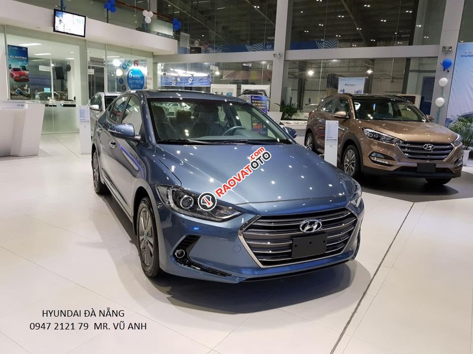 Xe Hyundai Elantra đời 2018 màu xanh - Đà nẵng giá sốc, giảm giá 80 triệu, rẻ nhất thị trường-3
