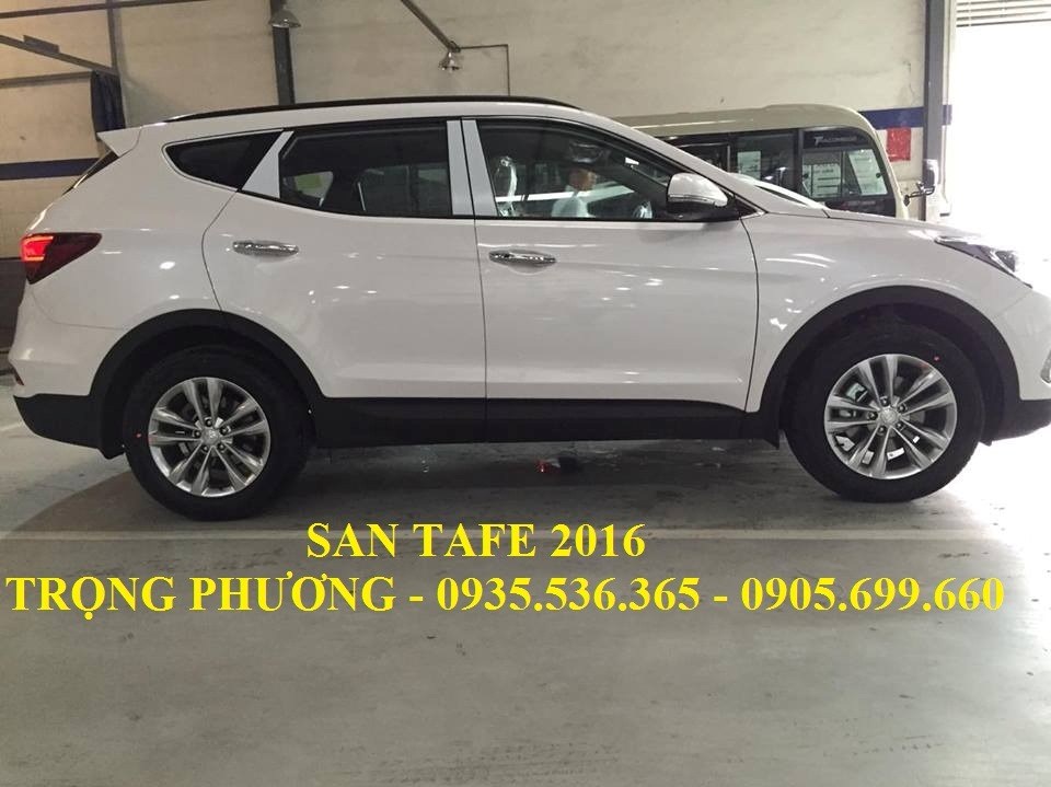 Bán xe Hyundai Santa Fe đời 2017, màu trắng, nhập khẩu-4