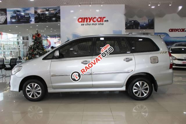 Bán Toyota Innova E 2.0MT đời 2016, màu bạc-2