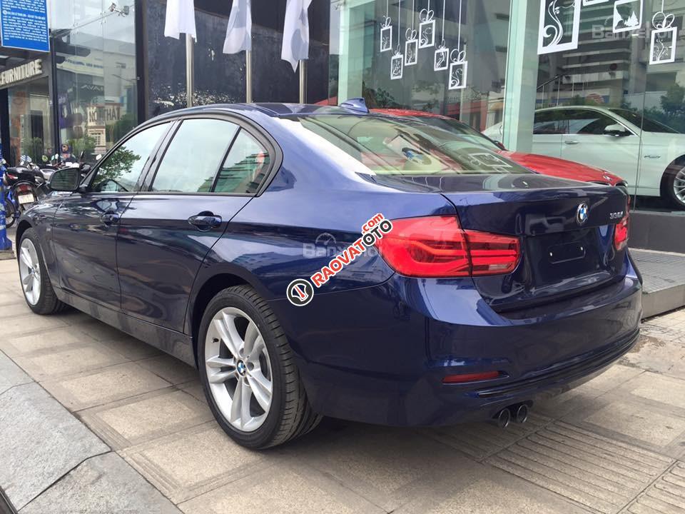 BMW 3 Series 330i năm 2017, màu xanh, xe nhập, cam kết giá rẻ nhất, có xe giao ngay-3