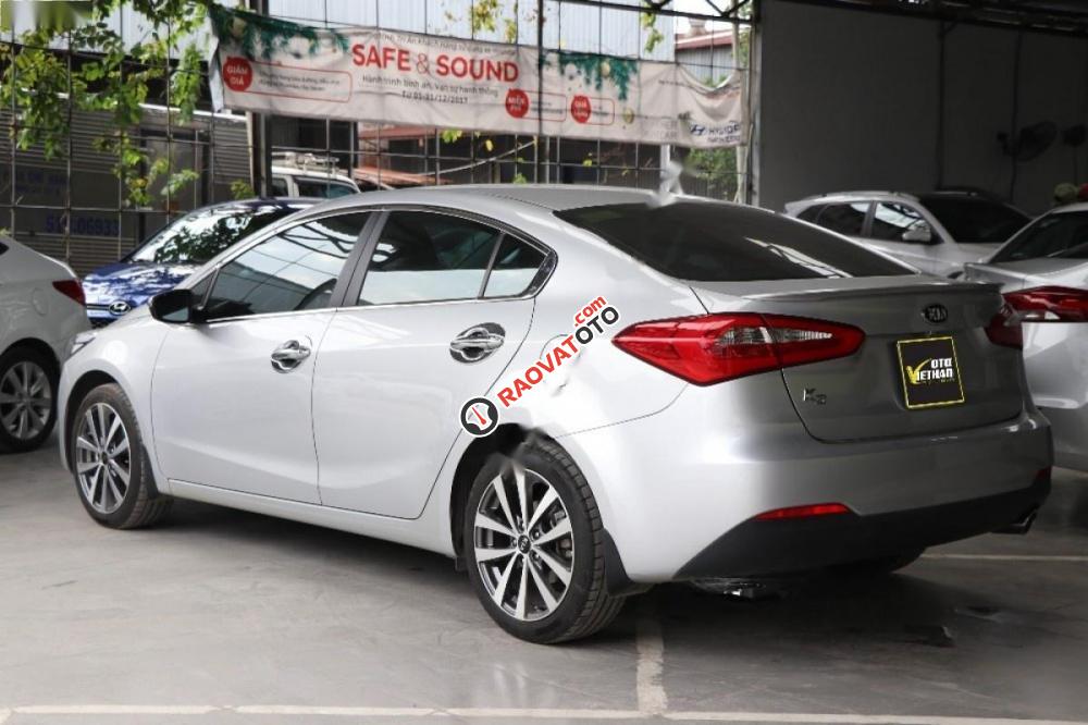 Cần bán xe Kia K3 1.6MT đời 2015, màu bạc-5