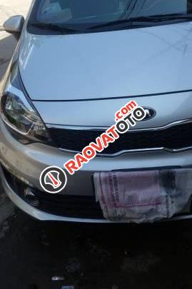 Bán Kia Rio 2015, màu bạc giá cạnh tranh-1