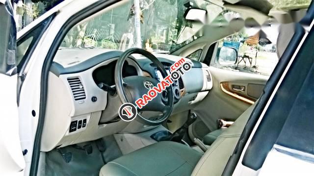 Bán Toyota Innova G đời 2011, màu trắng, giá 325tr-3