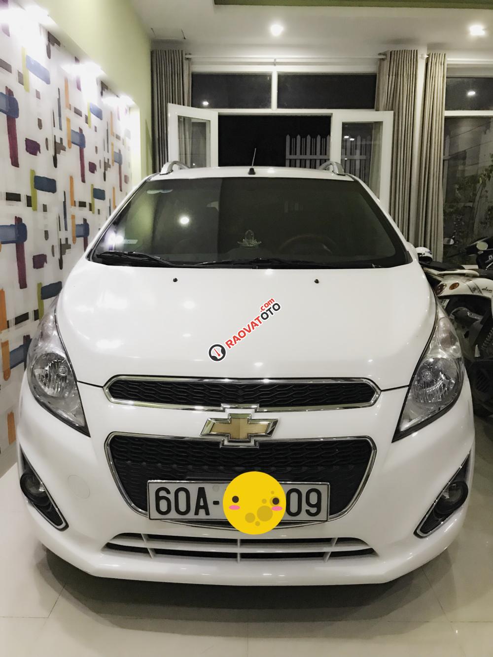 Cần bán xe Chevrolet Spark AT đời 2014, màu trắng chính chủ-0