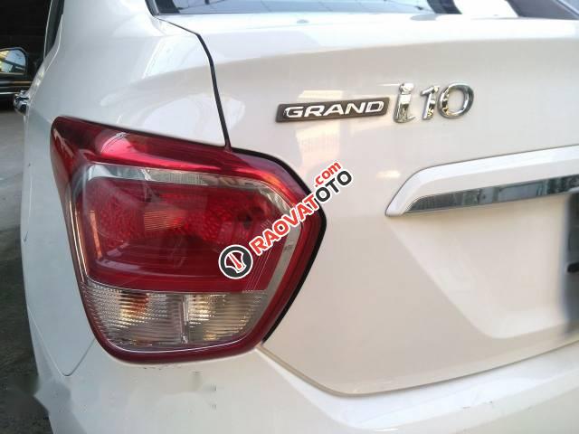 Bán Hyundai Grand i10 đời 2017, màu trắng, 358 triệu-4