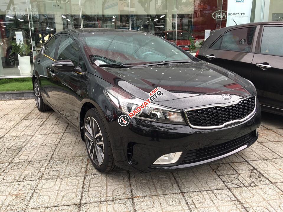 Kia Cerato, động cơ 2.0, hỗ trợ vay mua trả góp, phiên bản cao cấp nhất, hiện đai, tiện nghi, an toàn, gọi 0906.969.445-2