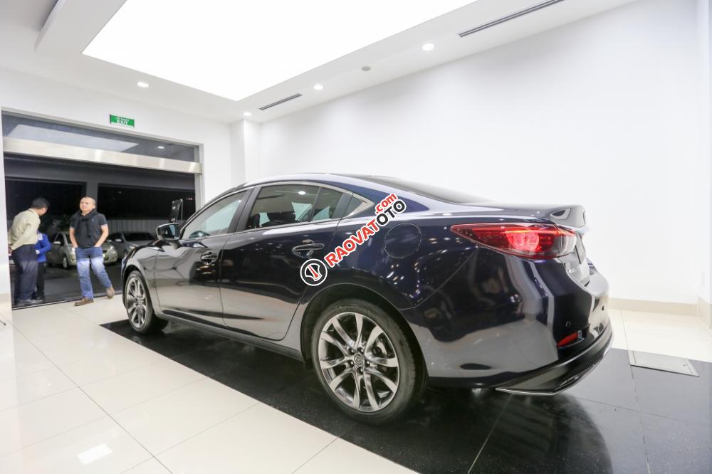 Bán Mazda 6 2.5 Premium 2017 giá tốt, giao ngay, tặng quà giá trị. Liên hệ 0975930716 - Mazda Long Biên-4