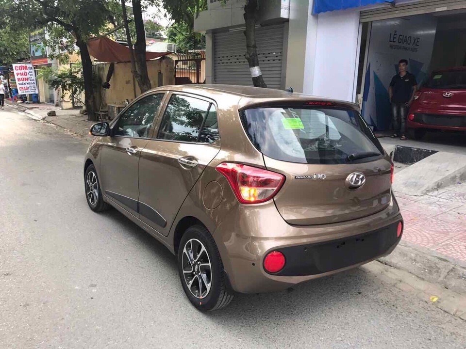 Bán xe Hyundai Grand i10 đời 2017, màu trắng, nhập khẩu  -10