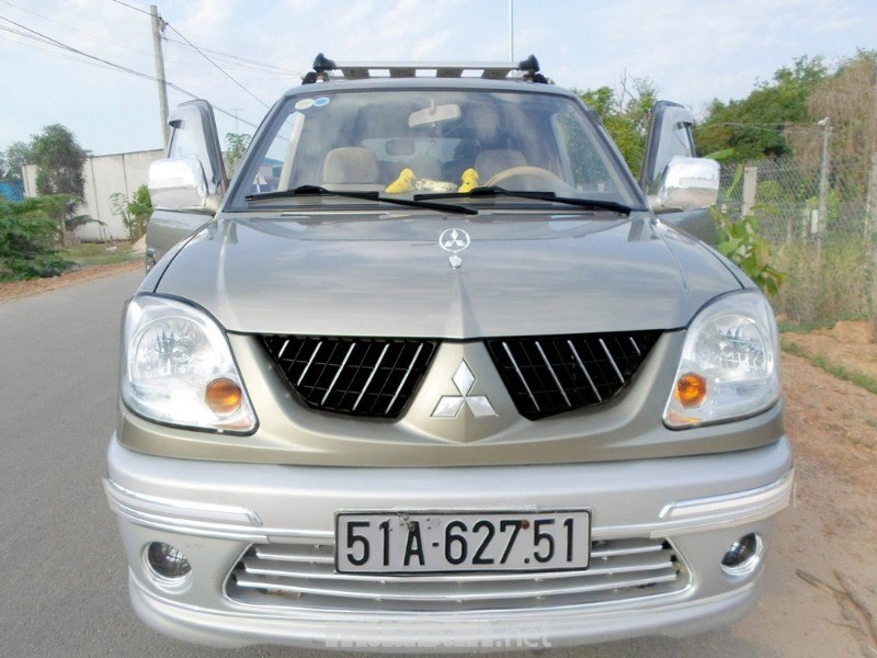 Cần bán xe Mitsubishi Jolie đời 2005, xe nhập, xe gia đình-0