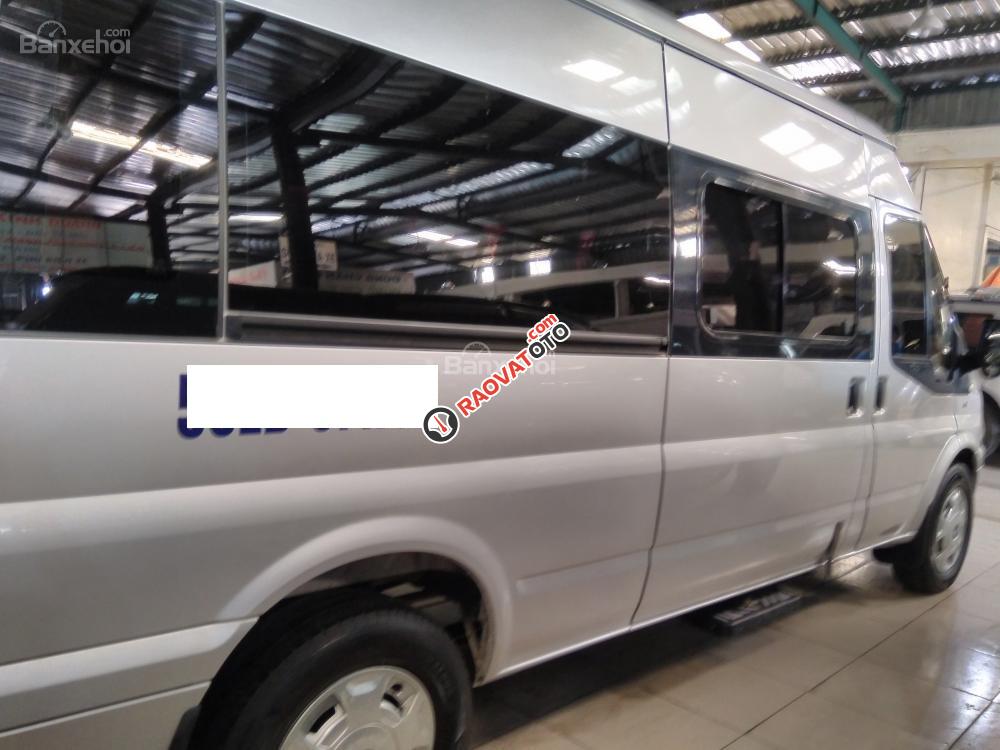 Bán Ford Transit Luxury đời 2016, màu bạc, 50.000 km, BH đến 9/2019-1