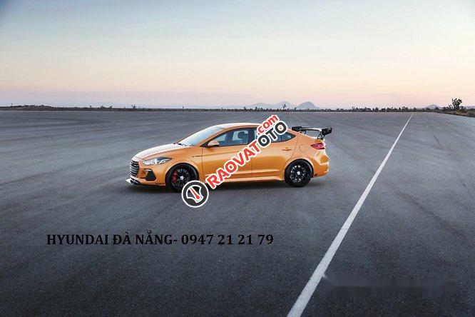 Bán Hyundai Elantra 2017 giá cạnh tranh-3