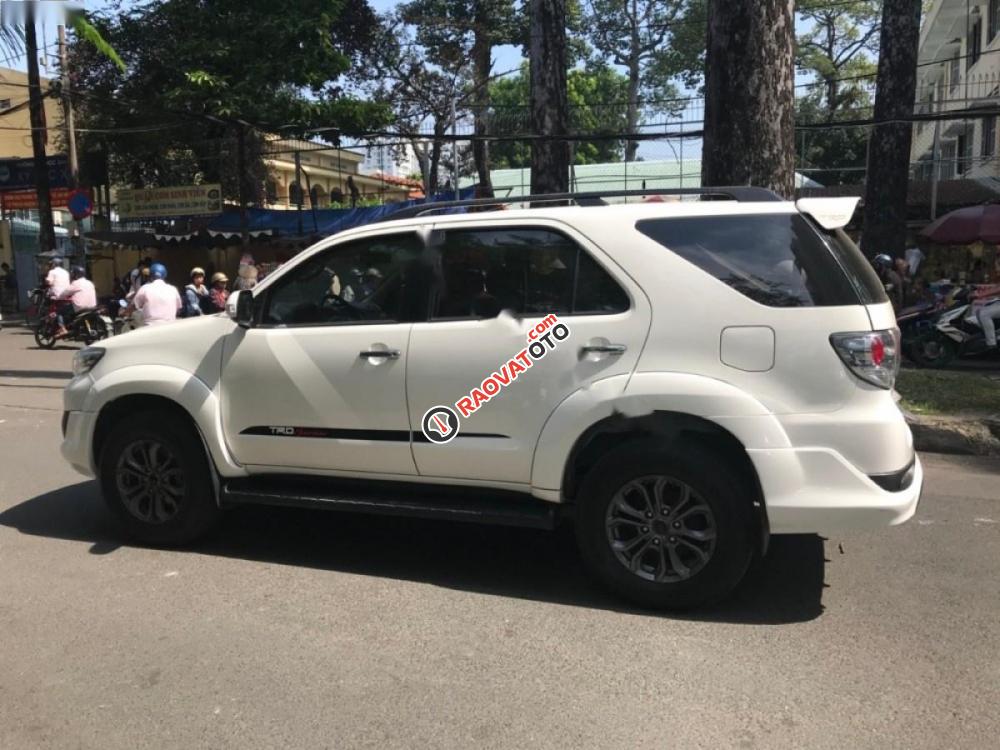 Bán Toyota Fortuner 2.7AT Sportivo đời 2015, màu trắng-7