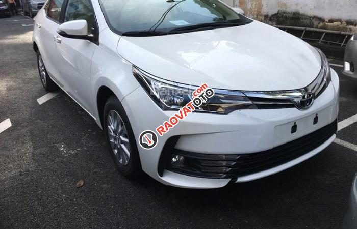 Toyota Corolla Altis 1.8 (CVT) đời 2018, trả trước 180 nhận xe ngay, lãi suất 0.49%-9