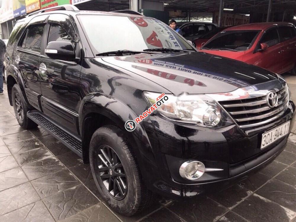 Bán ô tô Toyota Fortuner 2.7V 4x2 AT đời 2015, màu đen như mới, 830tr-3