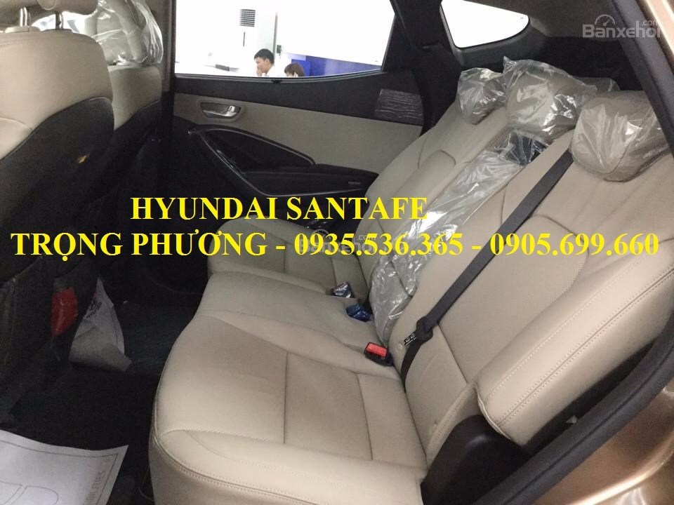 Bán xe Hyundai Santa Fe sản xuất 2017, màu nâu, nhập khẩu nguyên chiếc-15