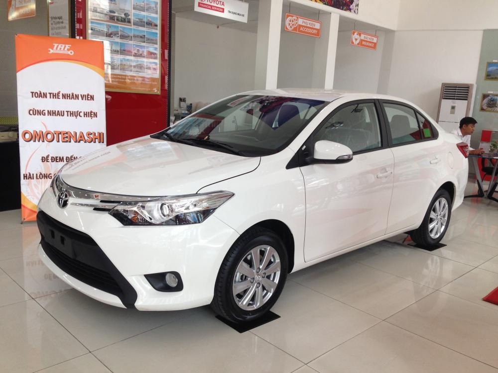 Cần bán Toyota Vios đời 2017, màu trắng, xe nhập-6