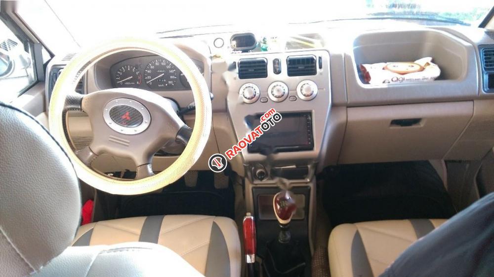 Bán ô tô Mitsubishi Jolie đời 2004, màu vàng, xe gia đình, giá tốt-3