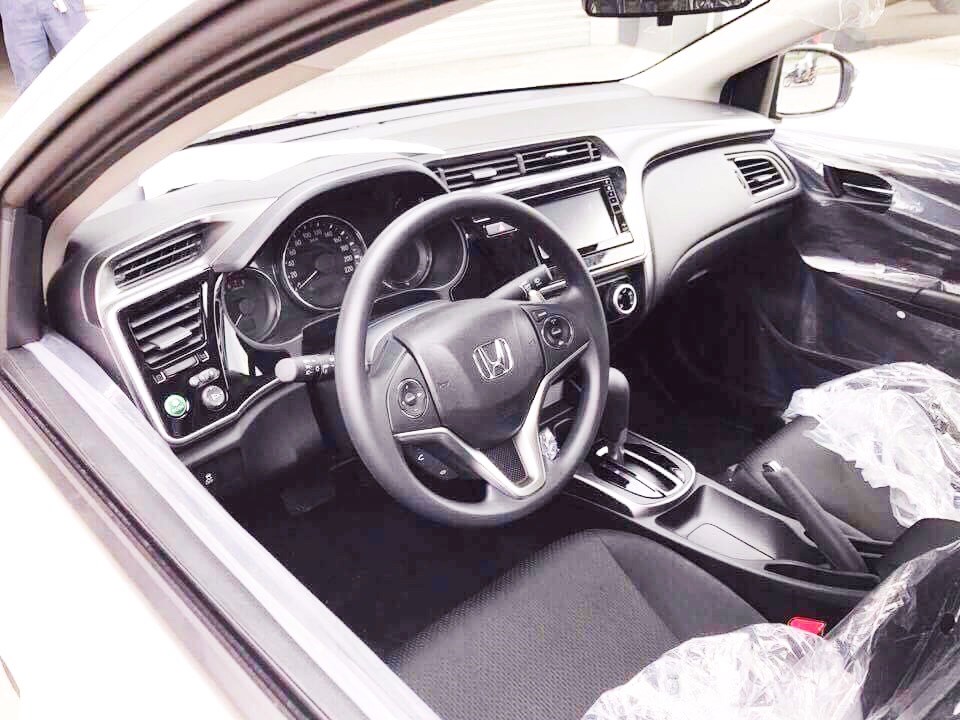 Bán xe Honda City đời 2017, màu trắng, nhập khẩu  -5
